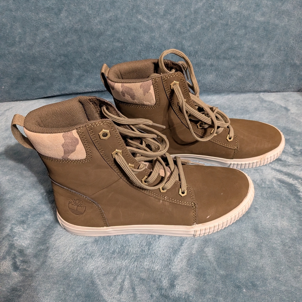 🌿👢Timberland Women’s Skyla Bay 2.0 Mid Lace-Up Boots👢🌿